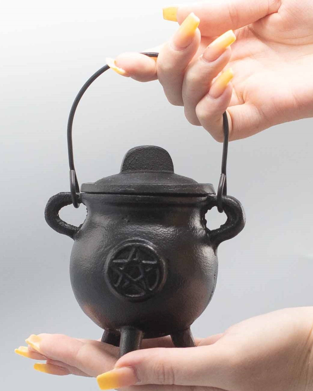 Chaudron en fonte avec Pentagramme 6,5x13cm - Ether et sens