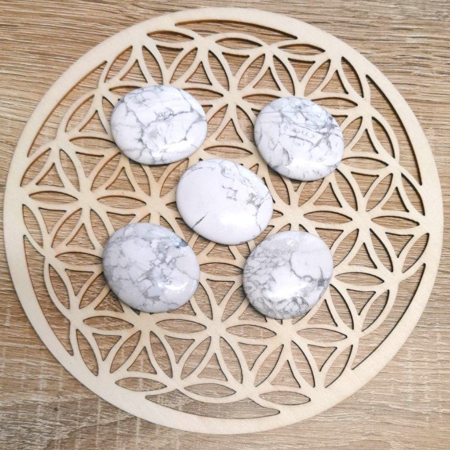 Galet HOWLITE BLANCHE Qualité EXTRA - Ether et sens