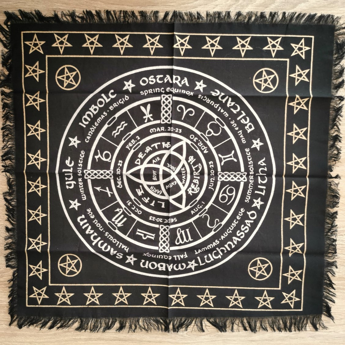Tissu d'Autel Frangé Ésotérique - Vie, Mort, Renaissance - Ether et sens