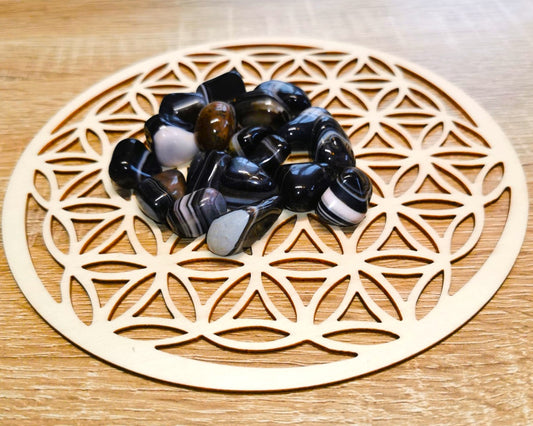 Pierre roulée AGATE NOIRE RUBANÉE Qualité EXTRA - Ether et sens