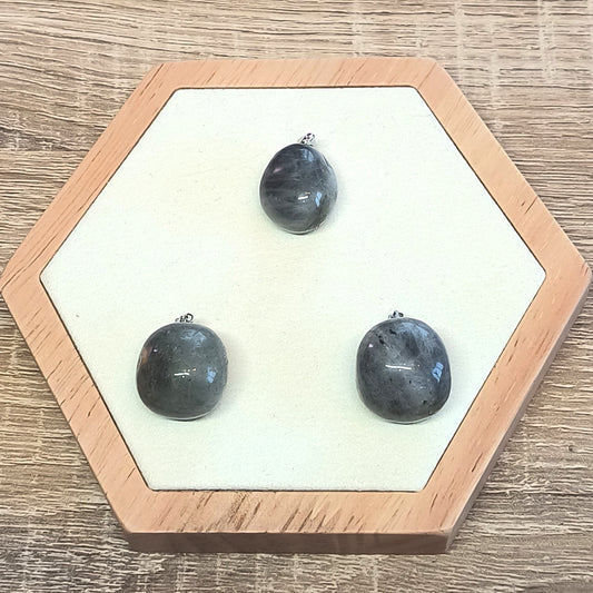 Pendentif pierre roulée LABRADORITE