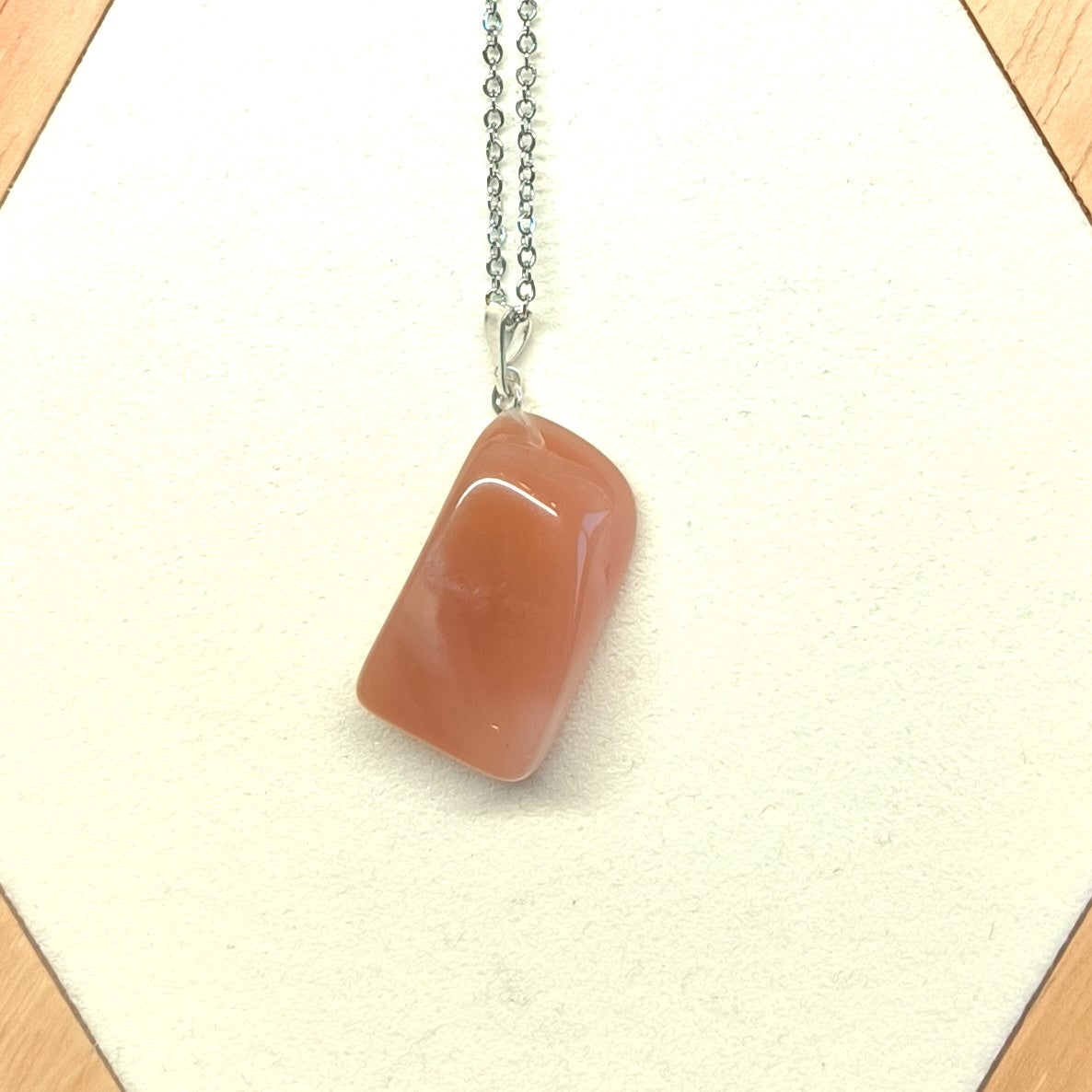 Pendentif pierre roulée PIERRE DE LUNE