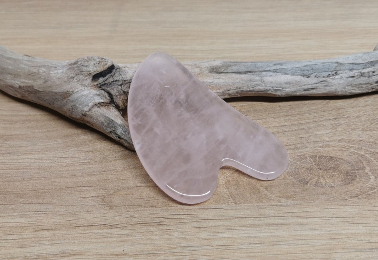 Gua Sha cœur Quartz rose - Ether et sens