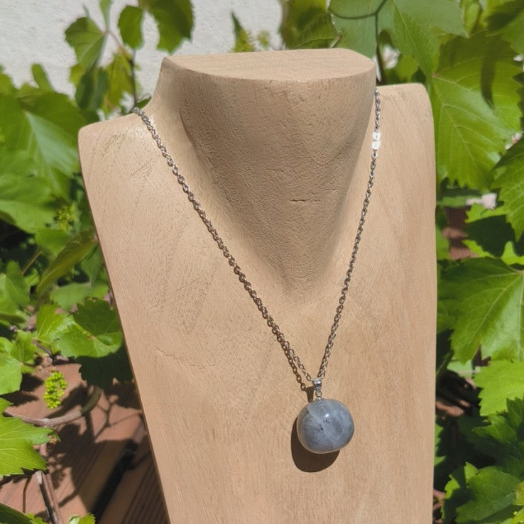 Pendentif pierre roulée LABRADORITE